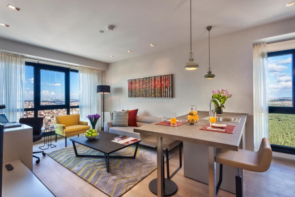 Studio meublé 90 m² avec balcon et vue mer à Agdal, Fez