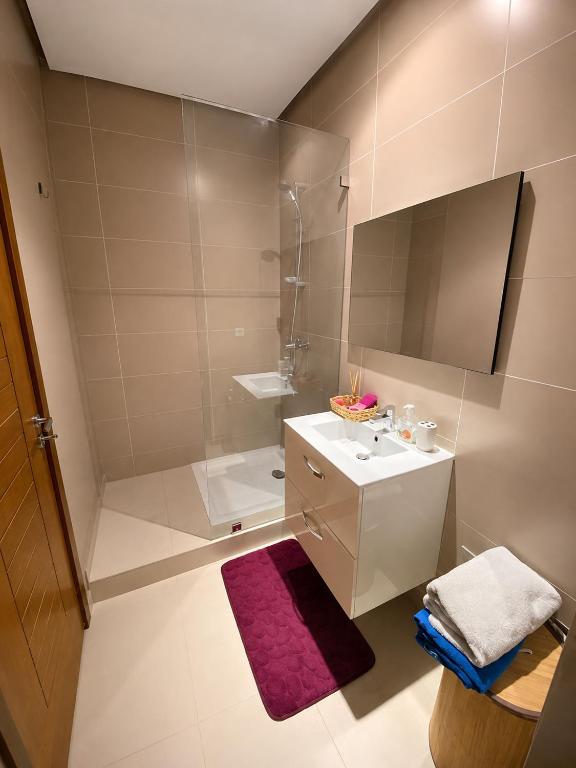 Appartement meublé 2 chambres avec balcon à Founty, Agadir